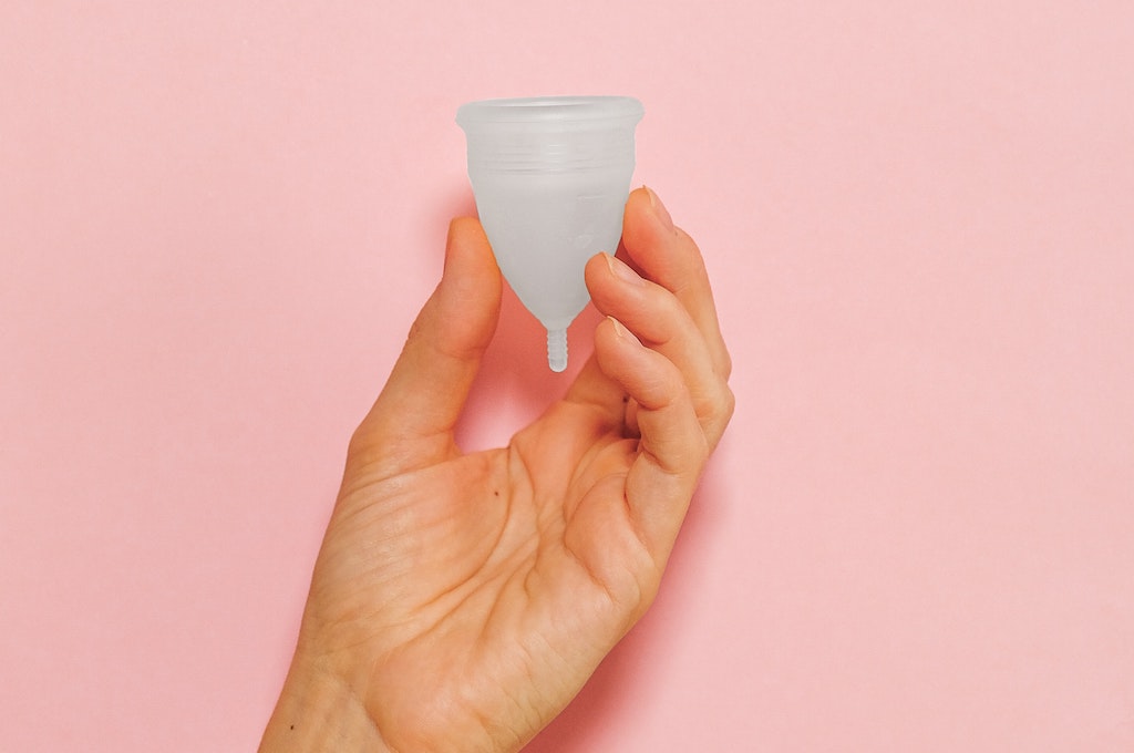 How to Put in, Remove, and Clean a Menstrual Cup