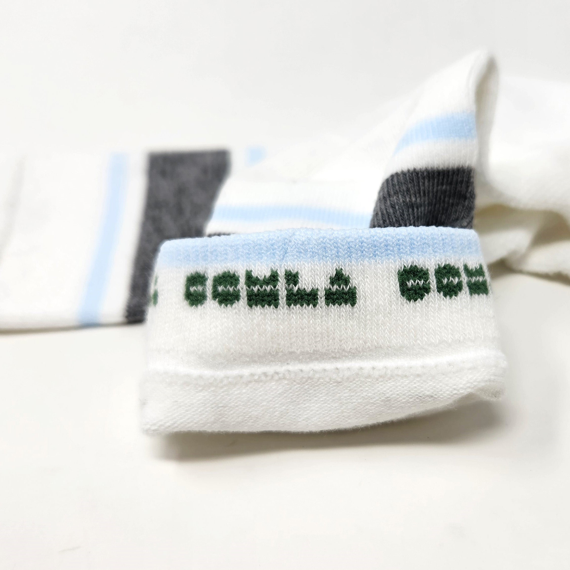 5-pack white OOMSOCKS